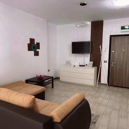 Desiree Beach Apartment Năvodari Kültér fotó