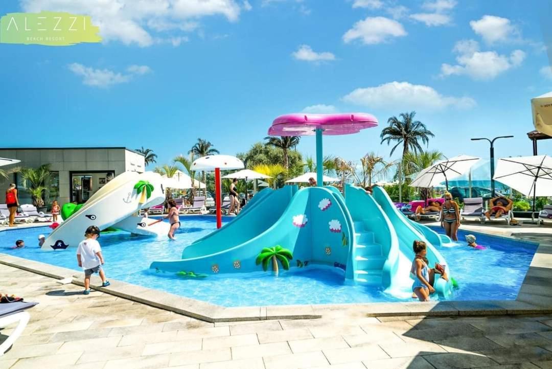 Desiree Beach Apartment Năvodari Kültér fotó