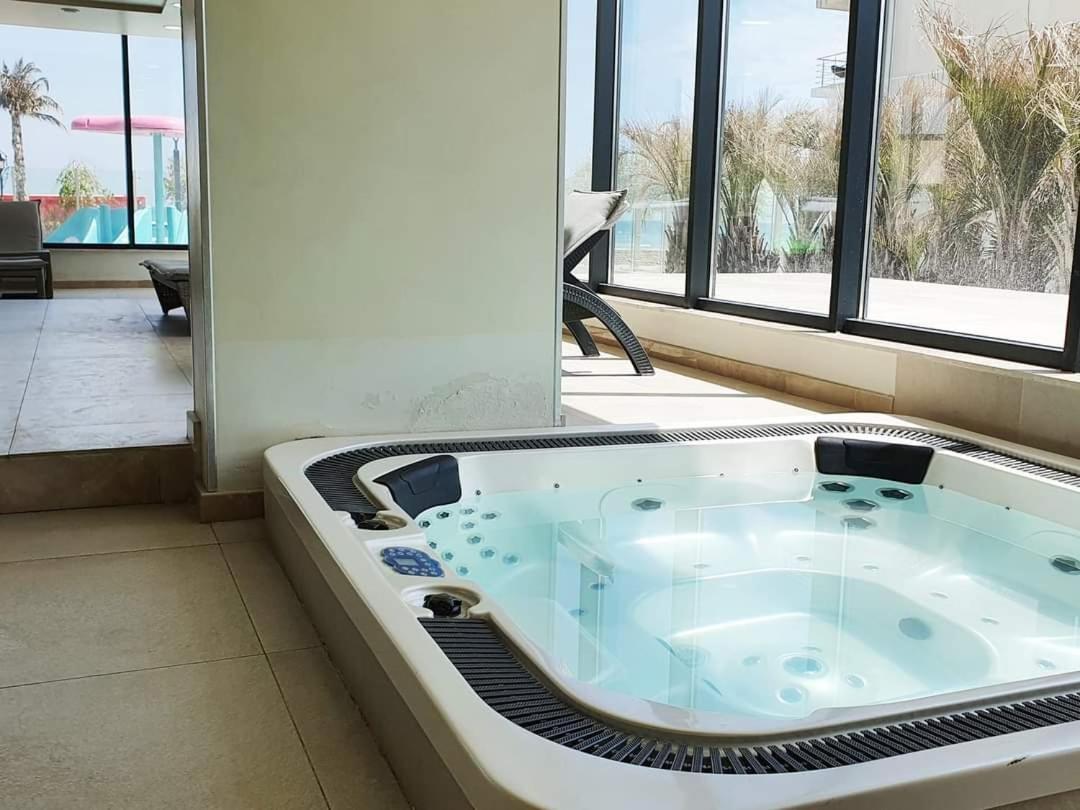 Desiree Beach Apartment Năvodari Kültér fotó