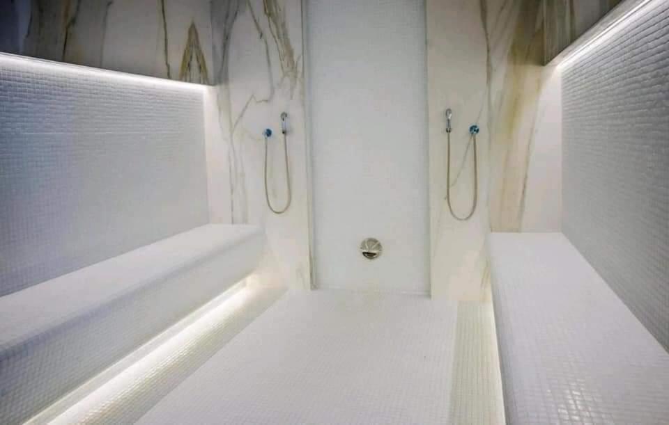 Desiree Beach Apartment Năvodari Kültér fotó